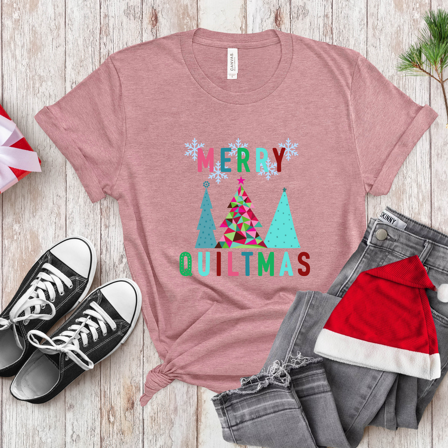 Merry Quiltmas Christmas Tshirt for Quilters - Unisex Tee, Holiday Shirt, Festive Apparel, Quilting Gift, Short Sleeve Top