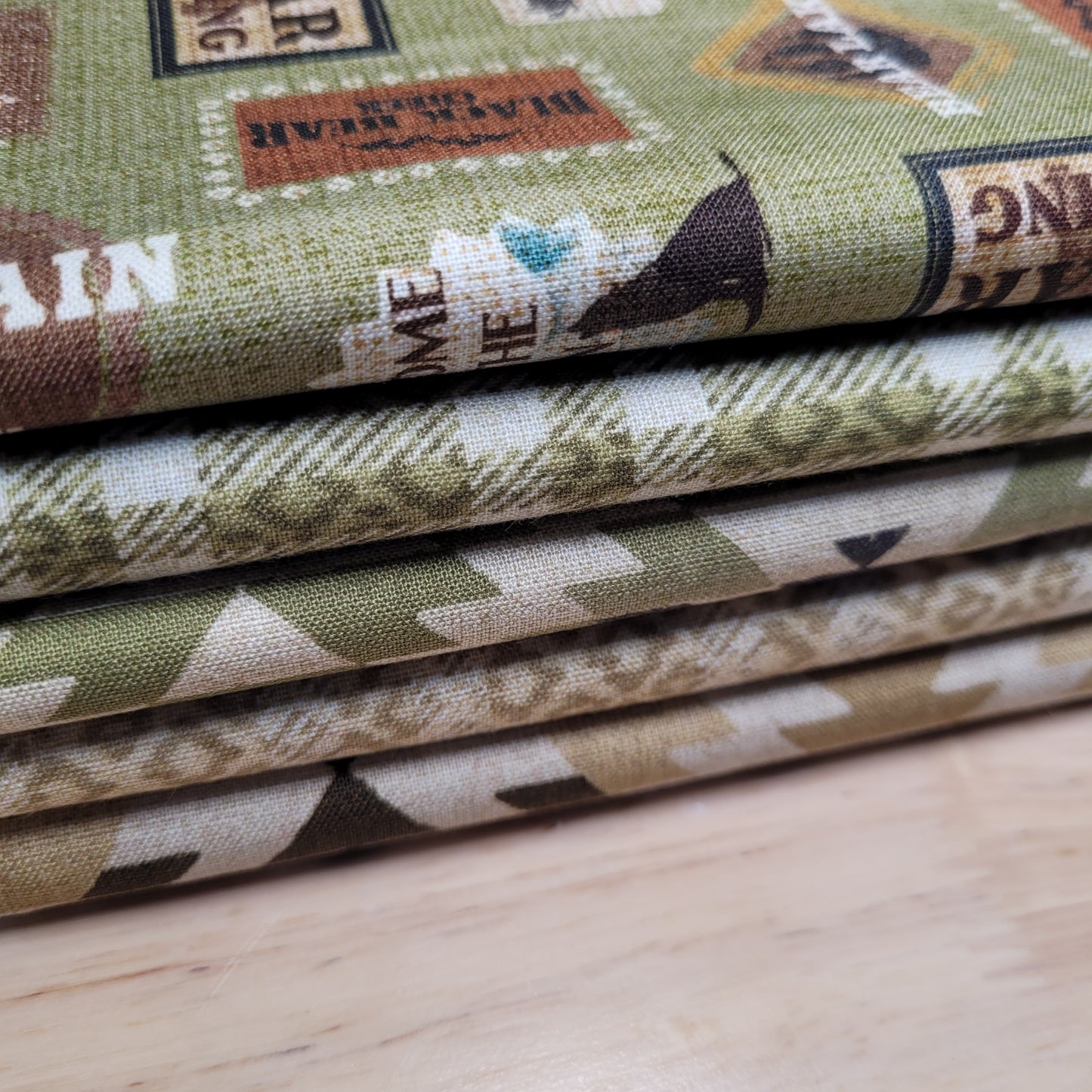 Fat quarter bundle, Michael Miller cabin fabric, 5 fat quarters.